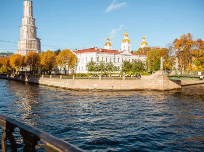 Staycation Коломна: экскурсия с дегустацией специалитетов в баре Bekitzer на Новой Голландии 